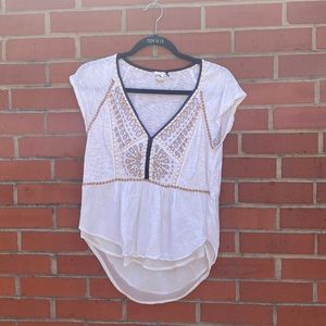 Anthropologie brand Akemi + Kin shirt